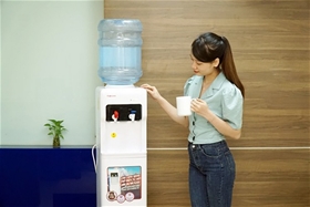 Giải pháp cung cấp nước uống cho công nhân và nhân viên công ty – Xuất hóa đơn VAT đầy đủ, giao tận nơi