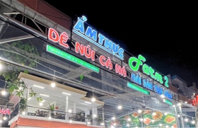 Quán dê núi Cà Ná: 31 Yên Thế, Phường 2, Quận Tân Bình, thành phố Hồ Chí Minh